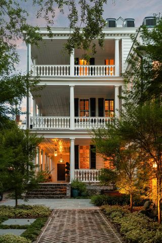 125 Tradd Street, Charleston, SC 29401