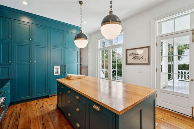 125 Tradd Street, Charleston, SC 29401