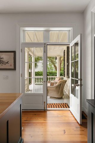 125 Tradd Street, Charleston, SC 29401