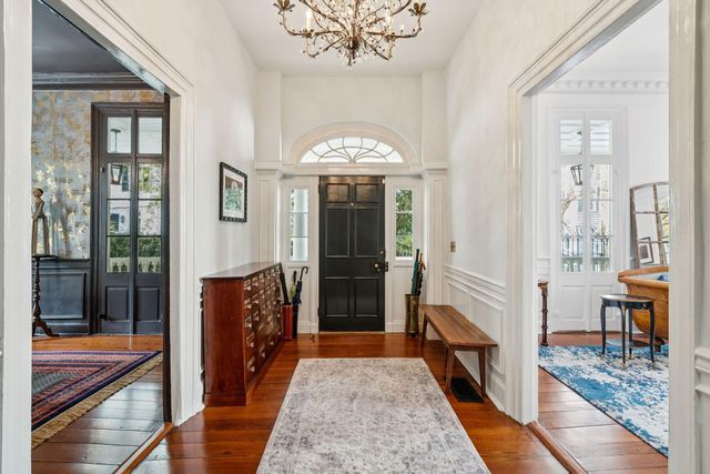 125 Tradd Street, Charleston, SC 29401