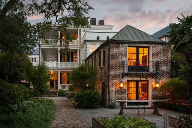 125 Tradd Street, Charleston, SC 29401