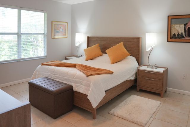 821 SW 13TH Court, Pompano Beach, FL 33060