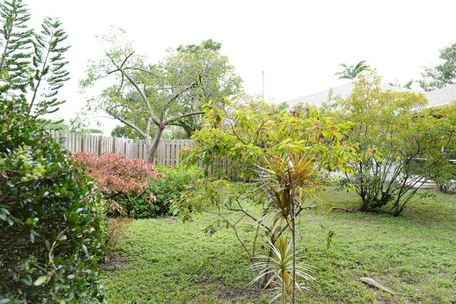821 SW 13TH Court, Pompano Beach, FL 33060