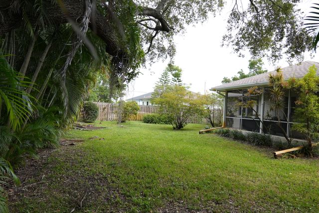 821 SW 13TH Court, Pompano Beach, FL 33060