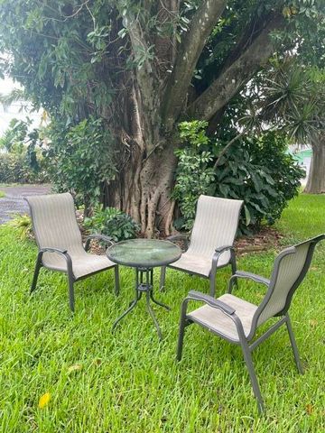 821 SW 13TH Court, Pompano Beach, FL 33060