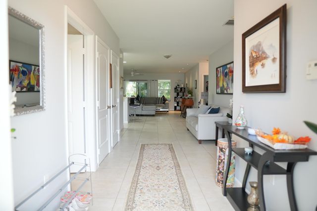 821 SW 13TH Court, Pompano Beach, FL 33060