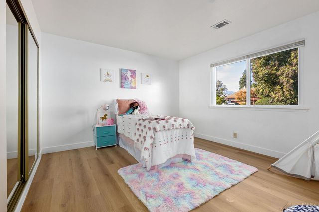 729 Brookside Dr, Vacaville, CA 95688