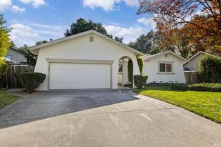 729 Brookside Dr, Vacaville, CA 95688
