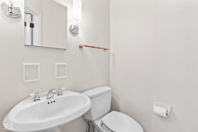 4804 London Drive, Indianapolis, IN 46254