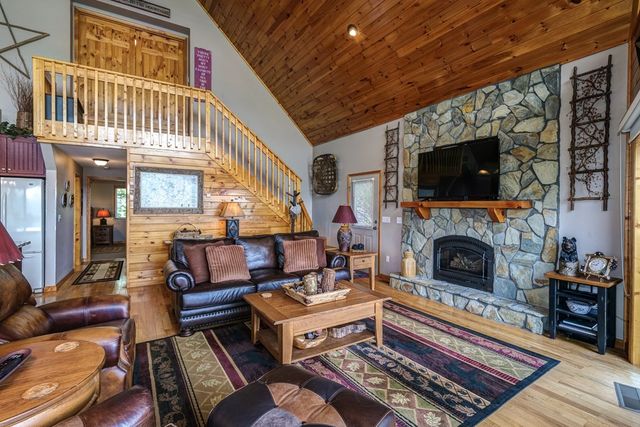 78 Hawk Nest Place, Murphy, NC 28906