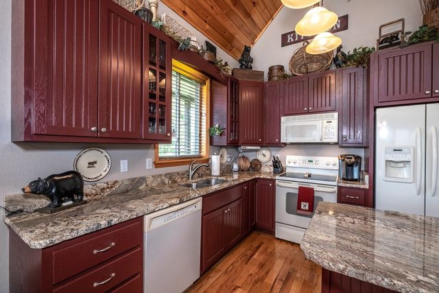 78 Hawk Nest Place, Murphy, NC 28906