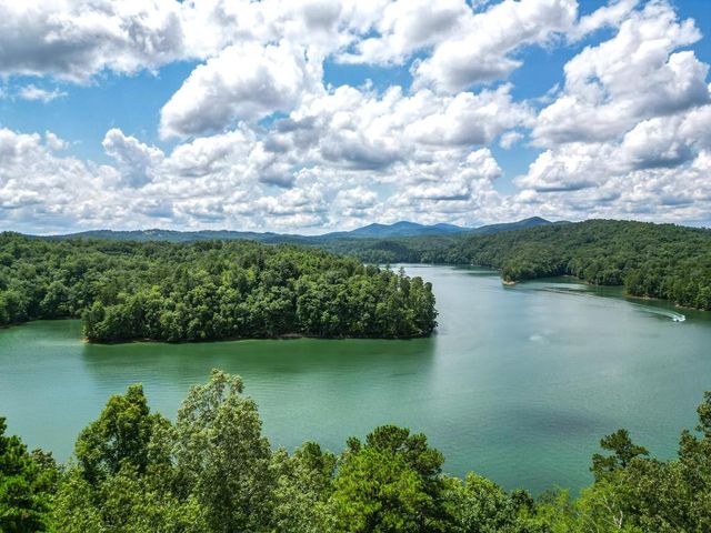 78 Hawk Nest Place, Murphy, NC 28906