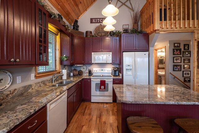78 Hawk Nest Place, Murphy, NC 28906