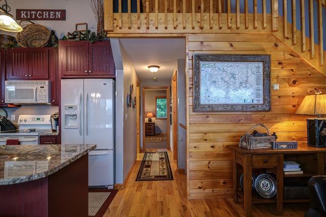 78 Hawk Nest Place, Murphy, NC 28906