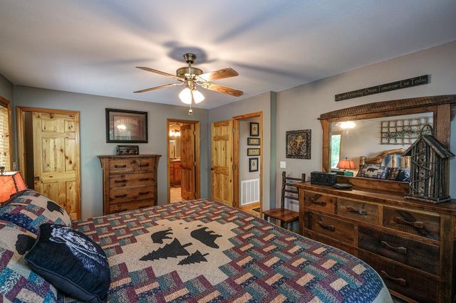 78 Hawk Nest Place, Murphy, NC 28906