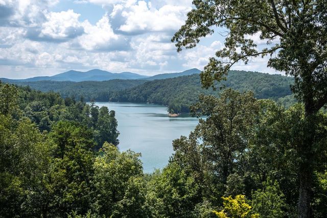 78 Hawk Nest Place, Murphy, NC 28906