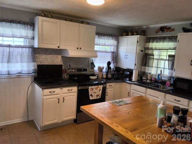 1200 Woodlawn Street, Kannapolis, NC 28083