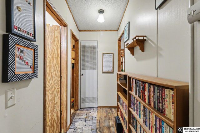 12803 Aurora Plaza, Omaha, NE 68164