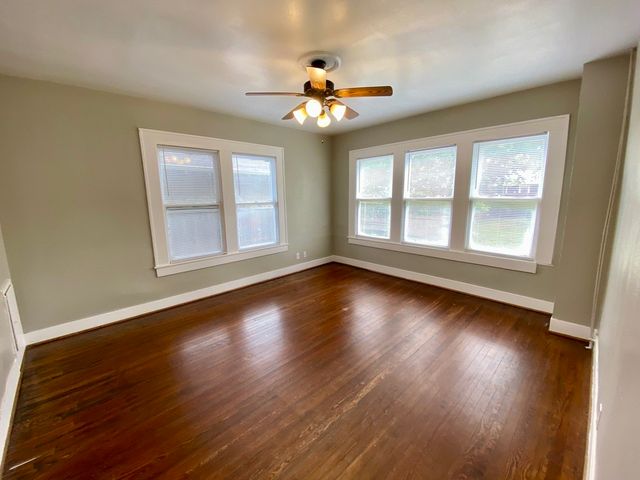 1410 Kings Highway, Dallas, TX 75208