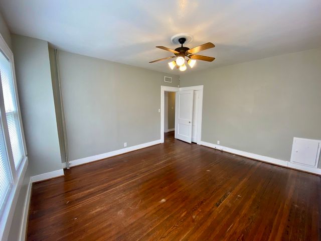 1410 Kings Highway, Dallas, TX 75208