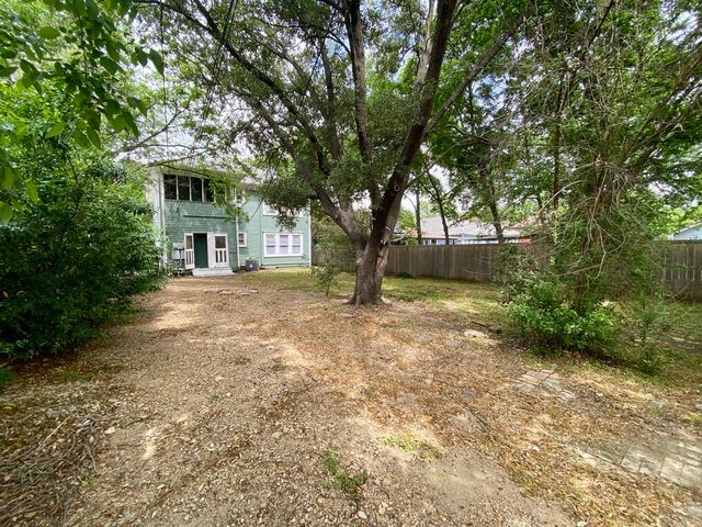 1410 Kings Highway, Dallas, TX 75208