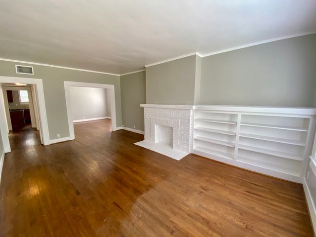 1410 Kings Highway, Dallas, TX 75208