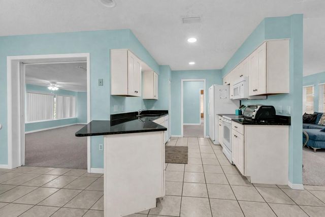 285 MARK TWAIN LANE, Rotonda West, FL 33947