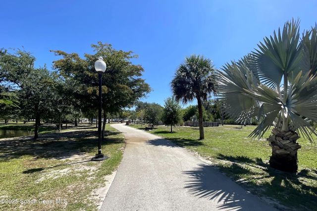 1029 Park Drive 28, Indian Harbour Beach, FL 32937