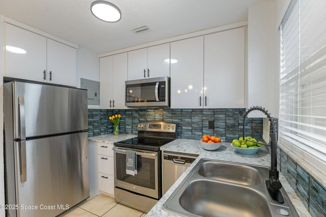 1029 Park Drive 28, Indian Harbour Beach, FL 32937