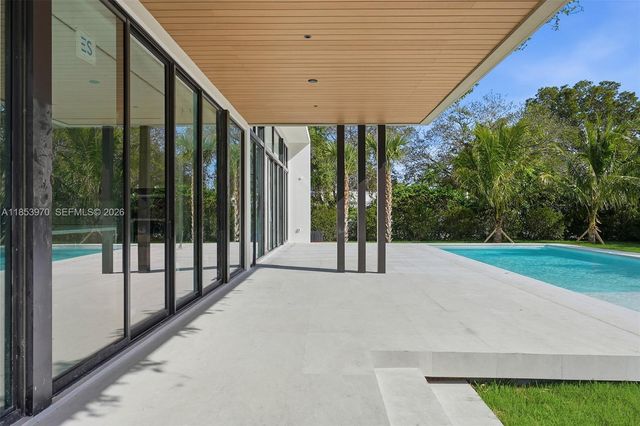 7400 SW 127th St, Pinecrest, FL 33156