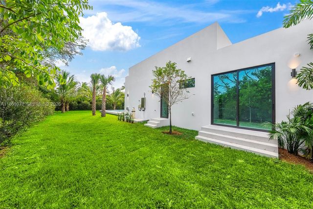 7400 SW 127th St, Pinecrest, FL 33156