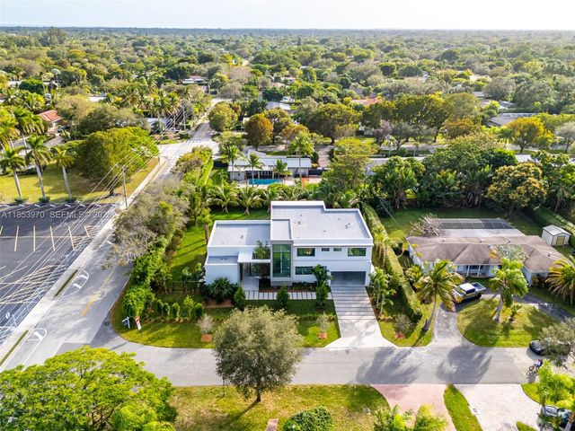 7400 SW 127th St, Pinecrest, FL 33156
