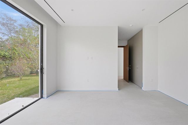 7400 SW 127th St, Pinecrest, FL 33156