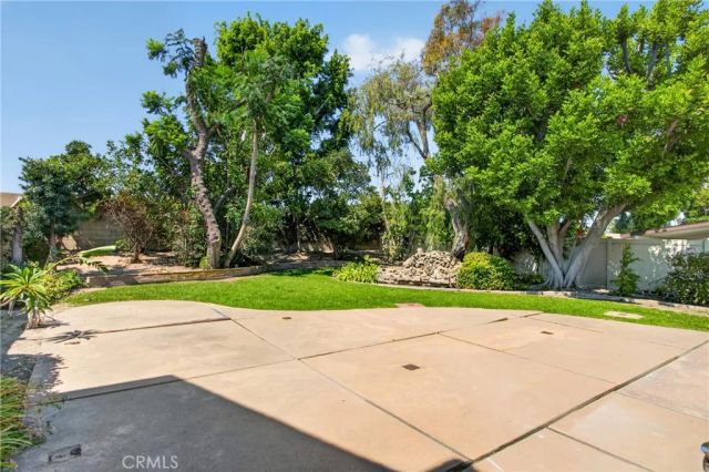 2372 Apple Tree Drive, Tustin, CA 92780