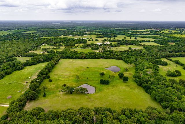 1050 Vz County Road 3704, Wills Point, TX 75169