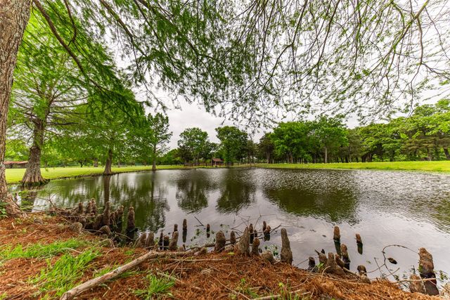 1050 Vz County Road 3704, Wills Point, TX 75169