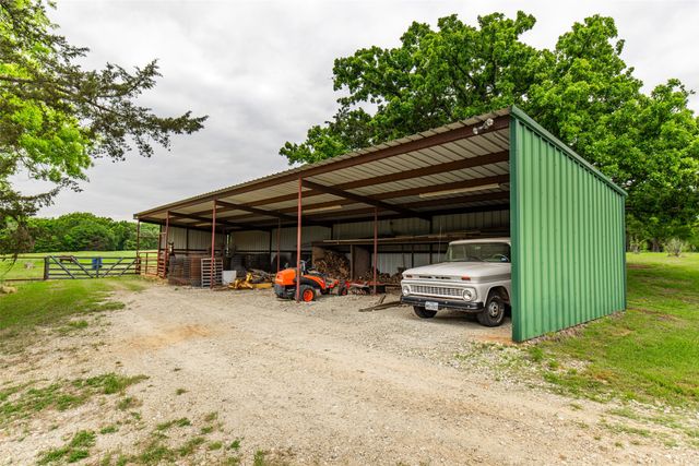 1050 Vz County Road 3704, Wills Point, TX 75169