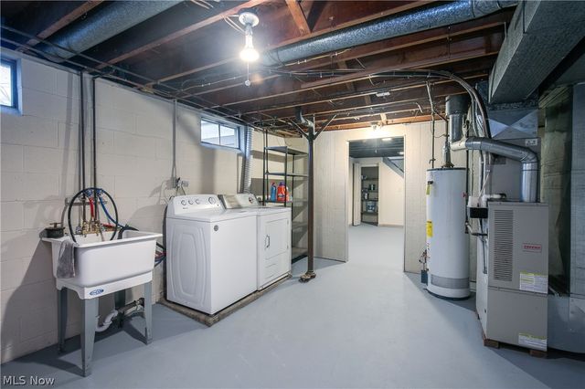 517 Zern Avenue SW, Massillon, OH 44646