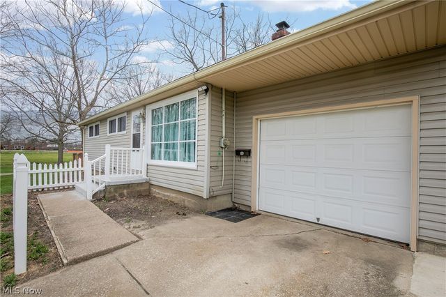 517 Zern Avenue SW, Massillon, OH 44646