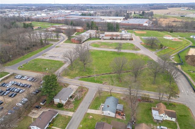 517 Zern Avenue SW, Massillon, OH 44646