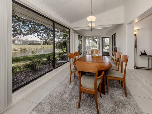 268 SOUTHAMPTON DRIVE 309, Venice, FL 34293