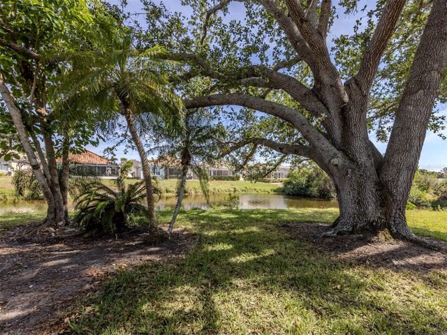 268 SOUTHAMPTON DRIVE 309, Venice, FL 34293