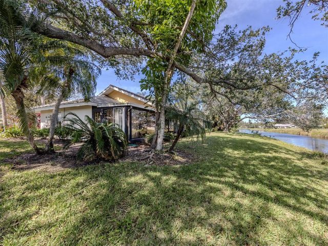 268 SOUTHAMPTON DRIVE 309, Venice, FL 34293