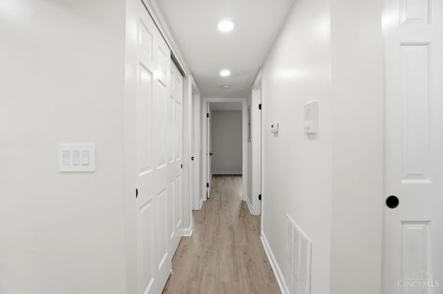 9750 Bunker Hill Lane, Montgomery, OH 45242