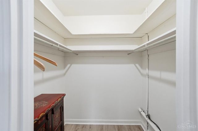 9750 Bunker Hill Lane, Montgomery, OH 45242