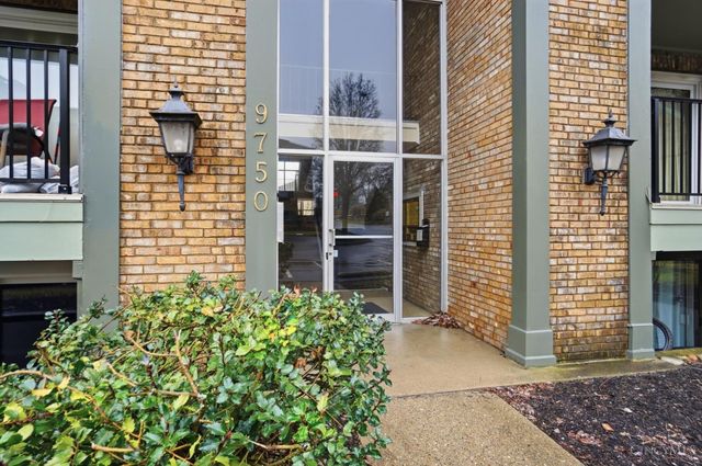 9750 Bunker Hill Lane, Montgomery, OH 45242