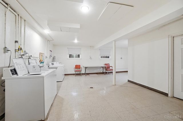 9750 Bunker Hill Lane, Montgomery, OH 45242