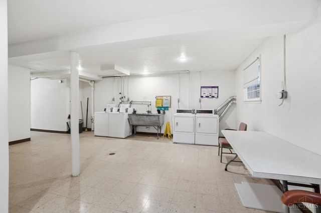 9750 Bunker Hill Lane, Montgomery, OH 45242