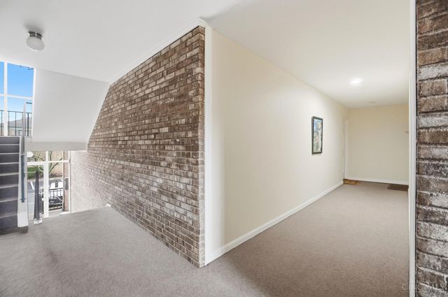 9750 Bunker Hill Lane, Montgomery, OH 45242