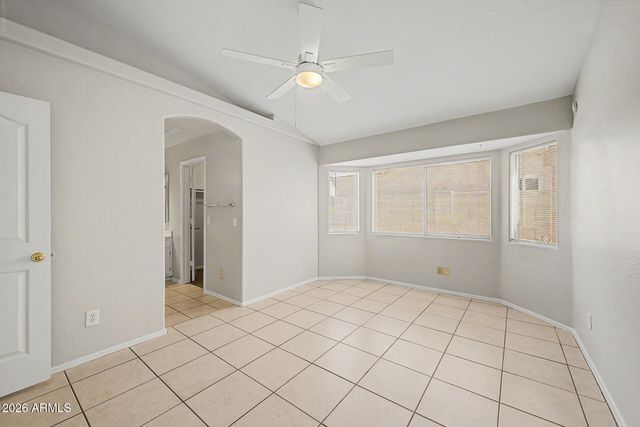 8520 W PALM Lane 1105, Phoenix, AZ 85037